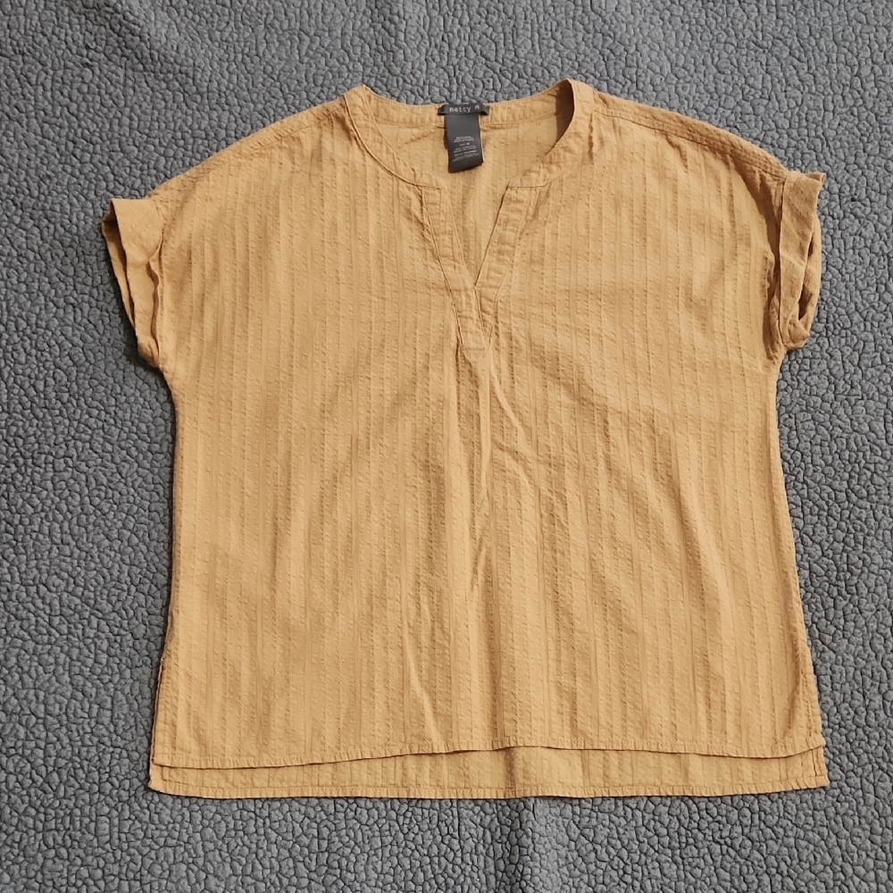 Women's Matty M Split Neck Short Sleeve Loose Fit Top Yellow Size Medium